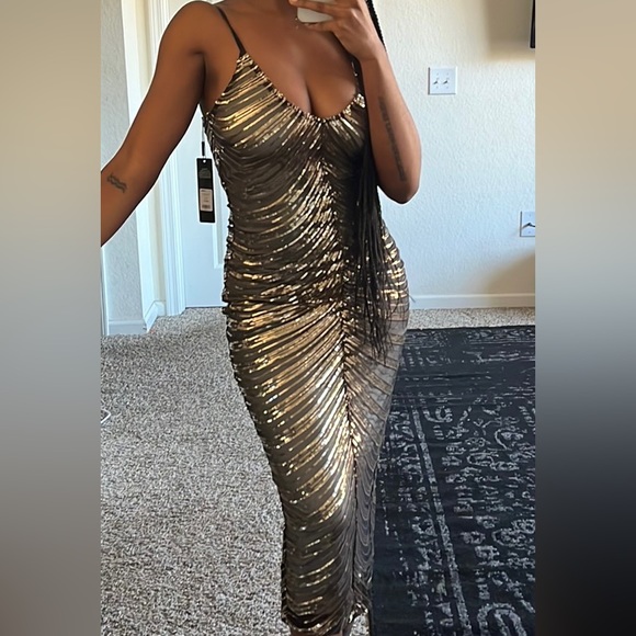 Sequin Midi Dress - Picture 4 of 7